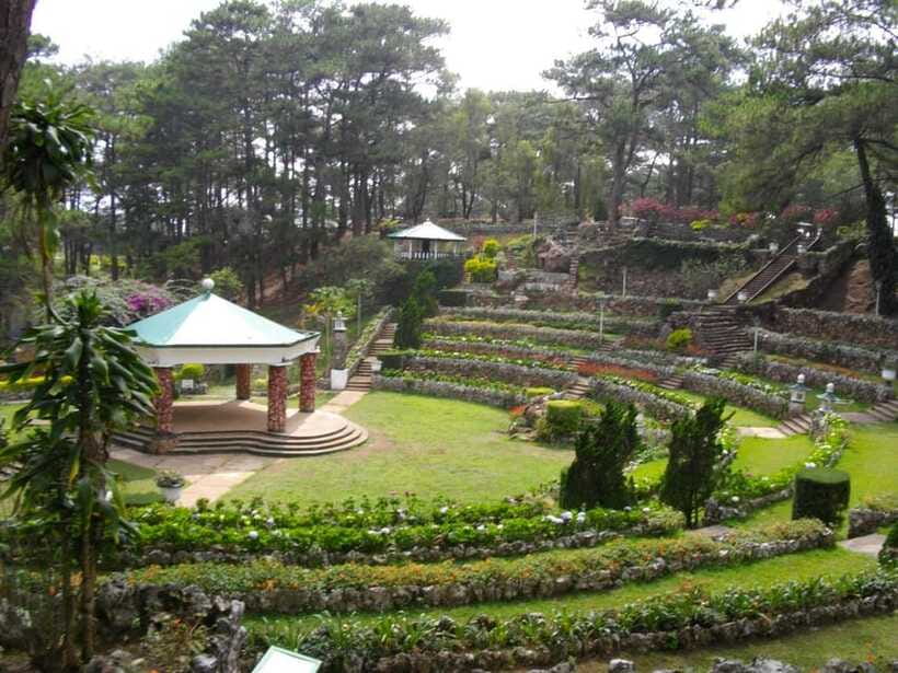 Baguio City Tour - Ibays Silver Craft and local treats: souvenirs with a plan