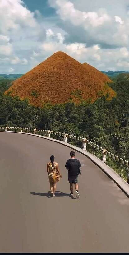 Bohol: Budget Chocolate Hills & Tarsiers -Backpacker Special - Getting Around in a Shared Air-Conditioned Van