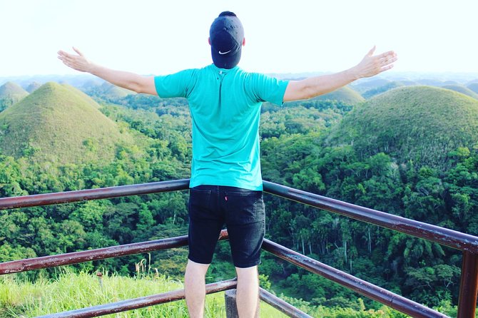 Bohol Chocolate Hills & Tarsiers with roundtrip ferry from Cebu - 7:00 am Pickup and the Real-Life Importance of Starting Early