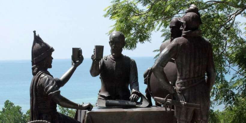 Bohol: Countryside Tour with Loboc (Buffet Lunch) - Blood Compact Shrine: history that gives the scenery context