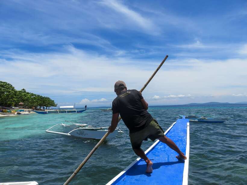 Bohol: Pamilacan Island Dolphin/Turtle Watching Tour & Lunch - Why Pamilacan Island feels special as a Bohol day trip