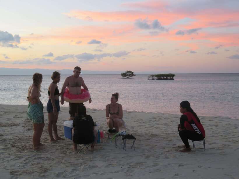 Bohol Virgin Island Sunset Tour - The 35-minute snorkeling stop: what you’re really signing up for