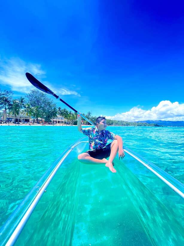 Boracay - Crystal Kayak phot-op Experience - Should you book this crystal kayak phot-op?