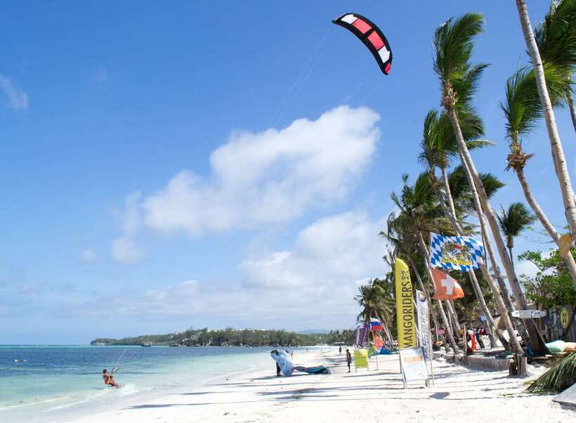 Boracay: Inflatable Banana or Dragon Boat Ride - Banana or Dragon Boat Off Boracay: What You’re Really Choosing