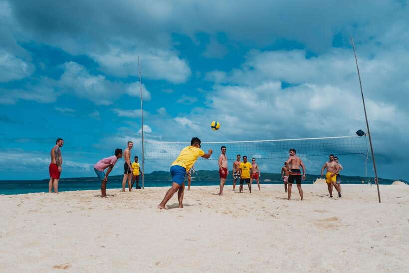 Boracay: Island Hopping & Cliff Jumping by Haqqy Life - From Frendz Resort to Magic Island, the pace makes sense