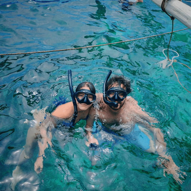Boracay: Island Hopping with Hot Kawa Bath - Lunch on the Water: Buffet Plans and Practical Caveats