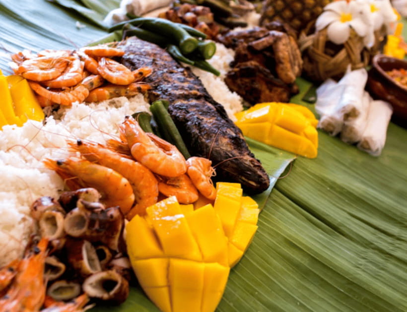 Boracay: Island Hopping with Lunch, Helmet Diving & ATV - Tambisaan Beach buffet lunch and a hot kawa bath reset