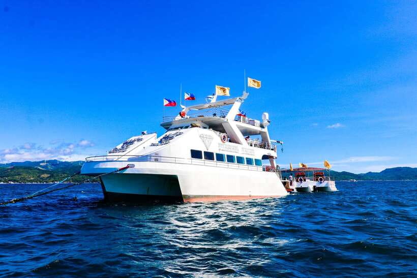 Boracay: Scenic Sunset Cruise with Live Music - Two hours on the water, and when the sunset actually shows up
