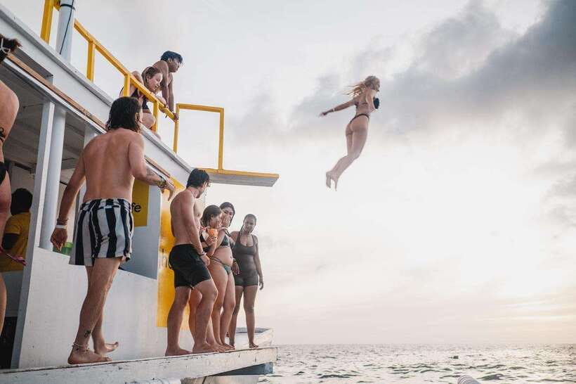 Boracay: Sunset Cruise Boat Party by Haqqy Life - Who should book (and watch-outs) for this Boracay boat party