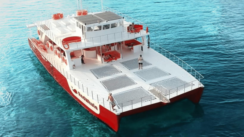 Boracay Sunset Cruise with RedWhale Party Yacht - On Board First Impressions: Beach Beds, Sunbathing Net, and DJ Fun