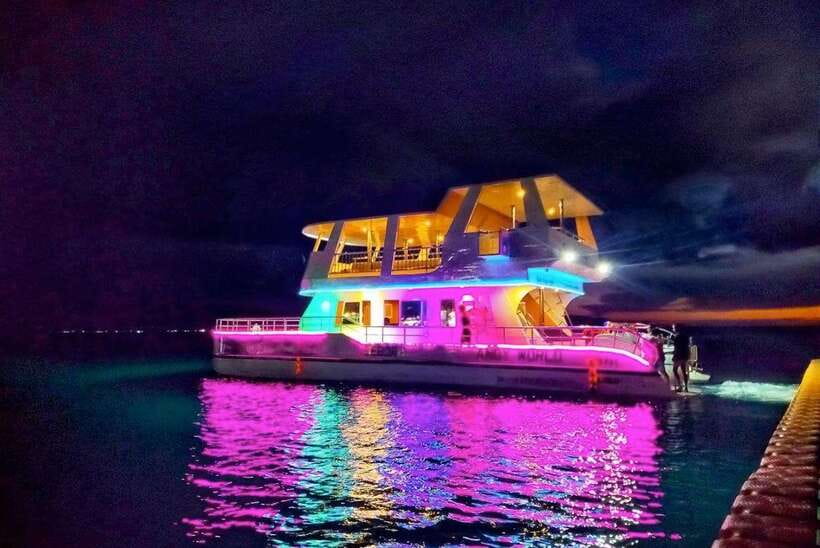 Boracay: Ultimate Party Cruise aboard the Andy World Yacht - The Andy World Yacht sunset party, and what makes it feel special