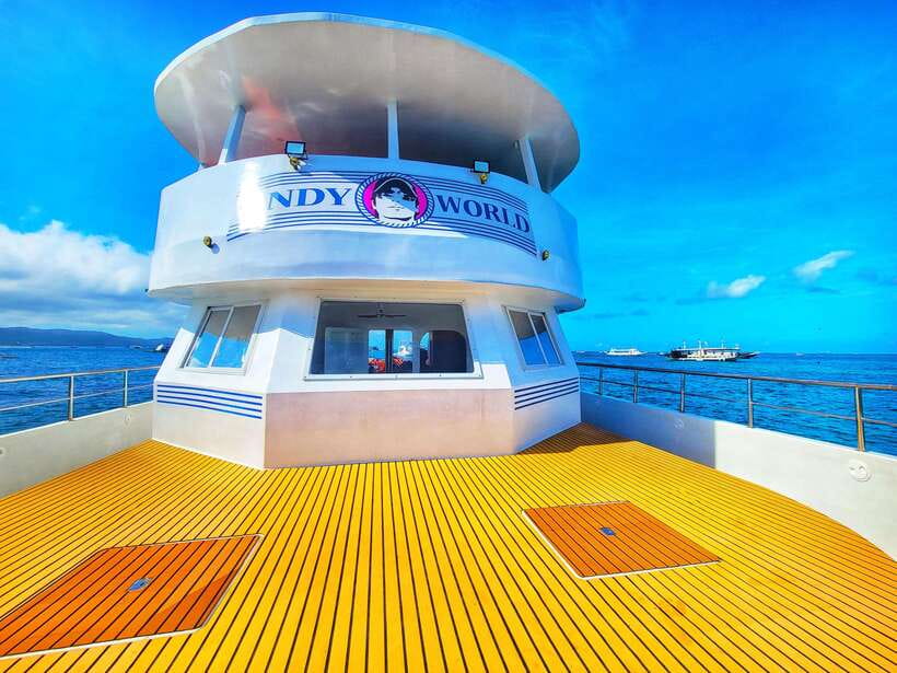Boracay: Ultimate Party Cruise aboard the Andy World Yacht - Drinks and food refills: unlimited until supplies last, so manage expectations