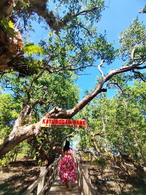 Camiguin: White Island Mantigue Island Exploration PRIVATE - The final photo stop at Hagskarveien 156, 815, then back to Camiguin