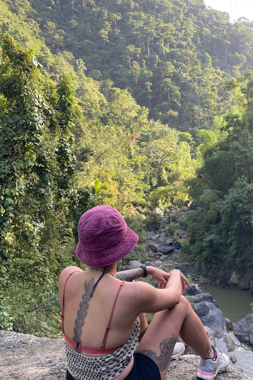 Cebu: Adventure Hiking Trip in the City - Guides in action, and why their style matters here