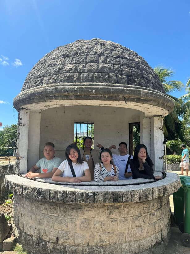 Cebu: City Highlights with Sirao Flower Garden Visit - Magellan’s Cross and the Old Center: Short Stop, Big Symbol