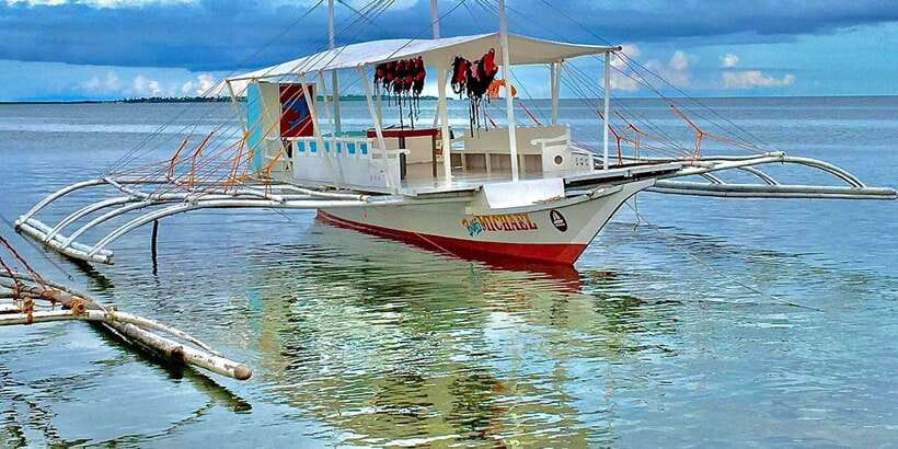 Cebu Island Hopping with Lunch - Caohagan Island: village life and why it feels different