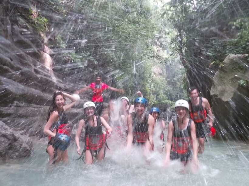 Cebu Moalboal: Kawasan Canyoneering Adventure with Lunch - Lunch in Badian: the homemade meal that brings the day down to earth
