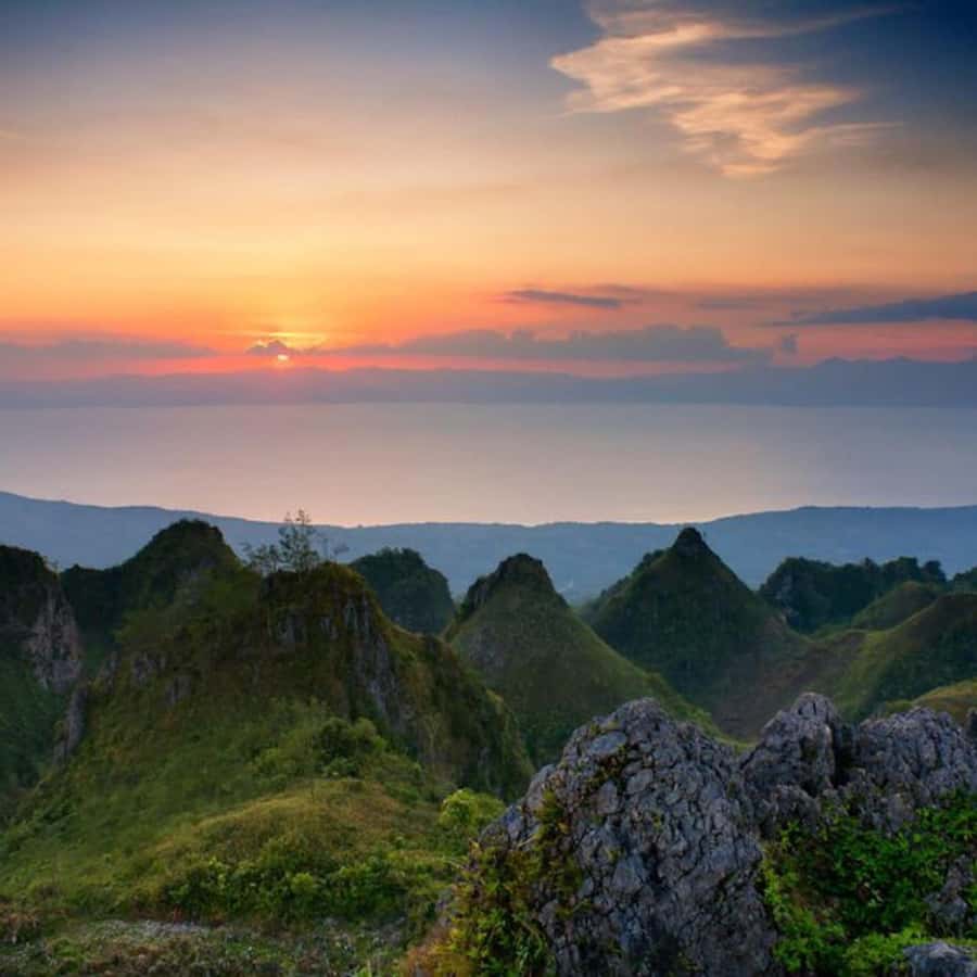 Cebu: Osmeña Peak and Kawasan Canyoneering Day Tour - Osmeña Peak hike: Cebu’s highest point and the view gamble