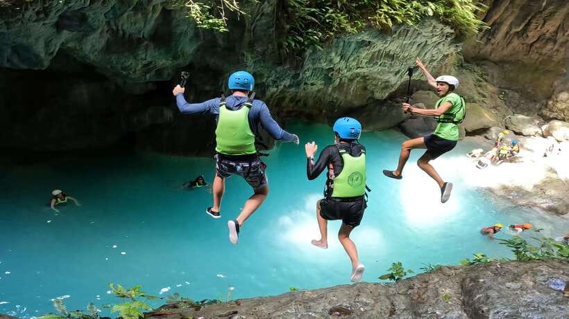 Cebu: Pescador Island, Sardines run and Kawasan Canyoneering - Moalboal Island Hopping: Pescador, Turtles, and Sardines in One Day