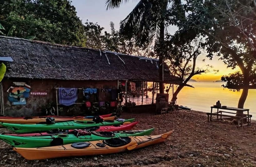 Coron: Coron Island Sunset Kayaking trail - Pickup, gear, and the quick kayak lessons before launch