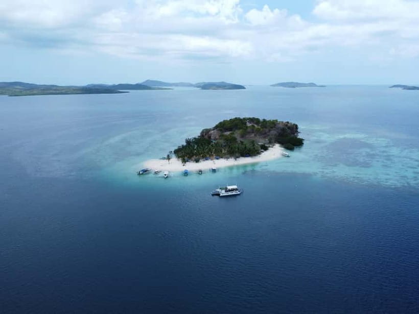 Coron Island: Premier Trimaran Tour - Barracuda Lake: warm lagoon vibes and snorkeling time