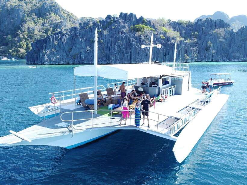 Coron Island: Premier Trimaran Tour - Twin Lagoon and Banol Beach: the classic Coron circuit