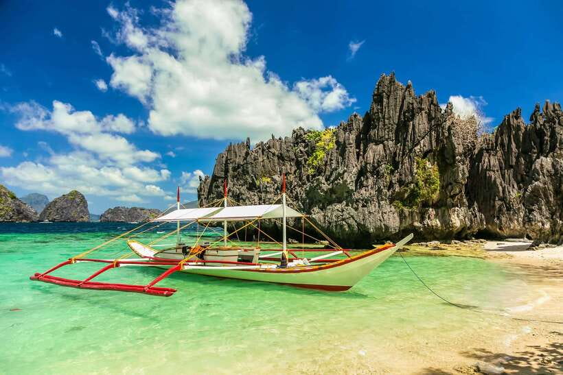 Coron: Off-Bay Islands, Lagoons and Lakes Hopping Tour - Kayangan Lake: the emerald photo and swim break