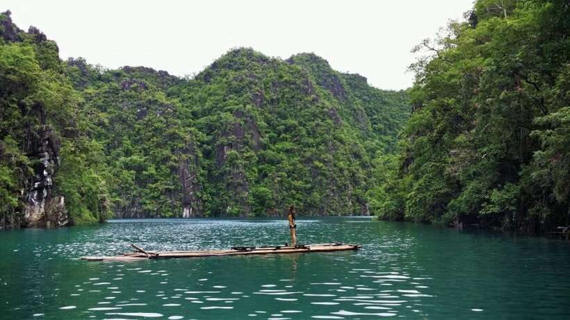 Coron: Off-Bay Islands, Lagoons and Lakes Hopping Tour - The lunch: local-style BBQ and seafood on the beach