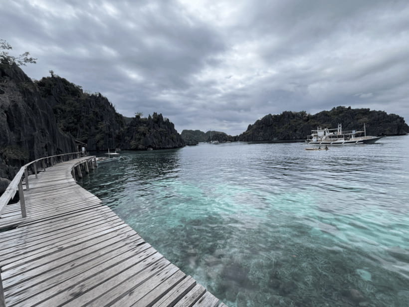 Coron: Private Boat Hire with Guided Tour and Lunch on Beach - Getting Started at Lualhati Park, the 7:30 AM Advantage