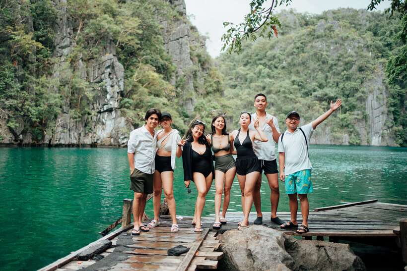 Coron: Private Island-Hopping Tour on a Yacht or Speedboat - Snorkeling Coral Garden and reef stops: what you’ll want to bring
