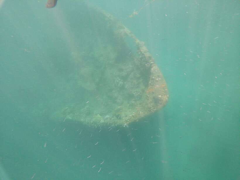 CORON:REEF AND WRECK - 2 JAPANESE WRECK AND PASS ISLAND TOUR - Lusong Gunboat Wreck: WWII Metal, Coral, and Marine Hangouts