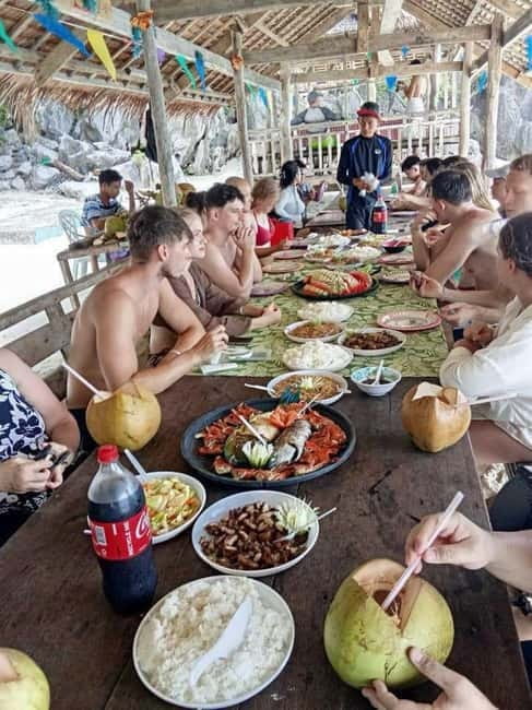 Coron: Super Ultimate 7 Destination with Lunch & Transfer - White Sand Beach Lunch Break: Eat Like You Mean It