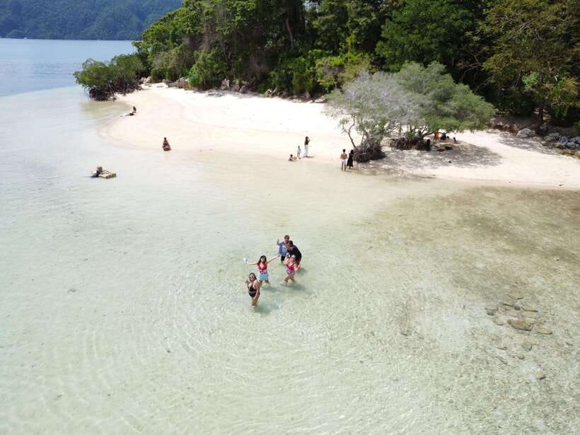 CORON TOUR - PRIVATE BOAT RENTAL with LUNCH (7 Destinations) - Lunch and Snacks: The Food Rhythm You Should Expect