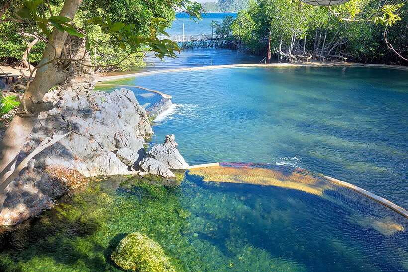 Coron Town Tour: Maquinit Hot Spring - Mt. Tapyas to the View Deck: the climb is short, the payoff is big