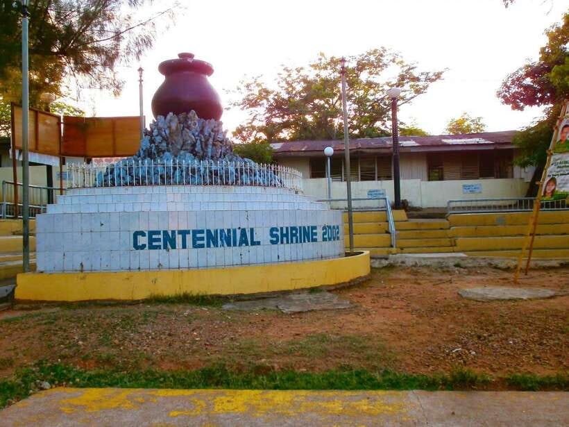 Coron: Town Tour with Maquinit Hot Spring - Souvenir Centre Time: What to Buy and How to Keep It Stress-Free