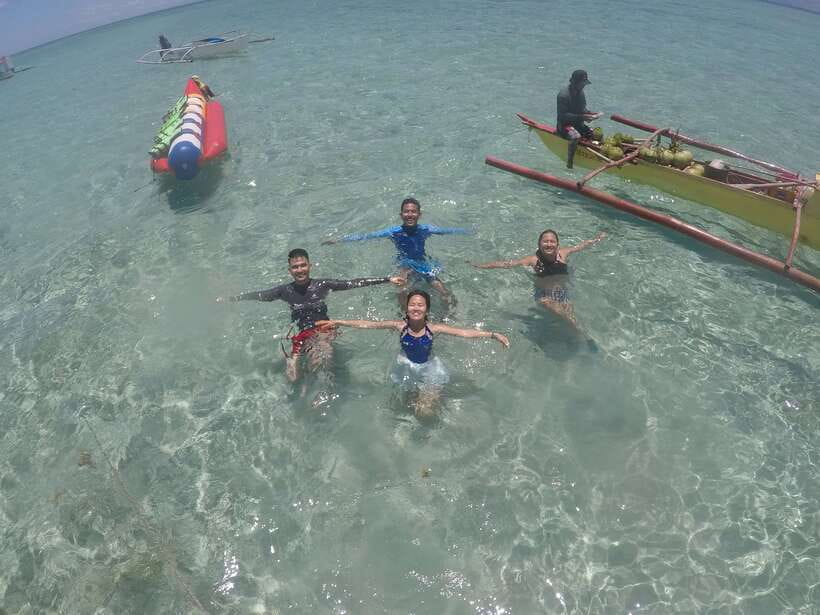 Dumaguete: Dolphin Watching & Manjuyod Sandbar Private Tour - Getting to the day: pickup, boat ride, and why it matters