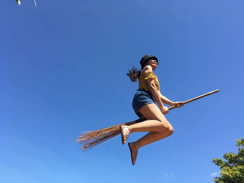 Dumaguete: Siquijor Island & Cambugahay Falls Private Tour - Ferry Ride to Siquijor: Time to Set the Mood