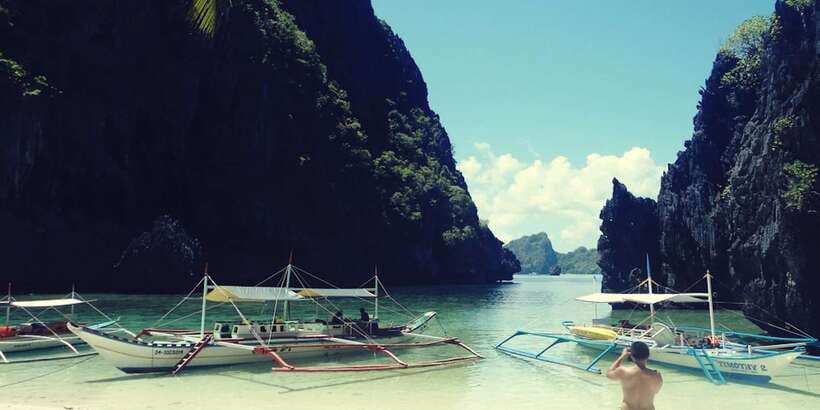 El Nido: Hidden Beaches and Lagoons Boat Hopping Tour D - What to Bring (and What to Leave Behind) for an Easy Day