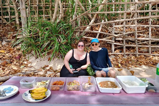 El Nido Highlights Tour w/ Island Lunch - Boat day logistics: what you get, and what you need to plan