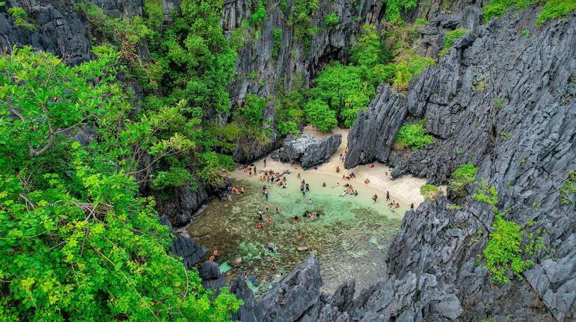 El Nido: Island Hopping and Snorkeling Private Boat Tour C - Key moments to look forward to