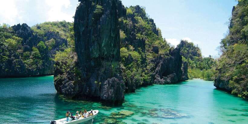 El Nido: Island Hopping Tour A Lagoons and Beaches - Price and logistics: what the $23 actually covers