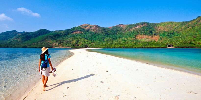 El Nido: Island Hopping Tour B Cudognong Cave & More - The included lunch and why it matters on a boat day
