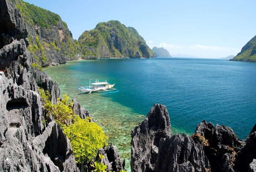 El Nido Island Hopping Tour C: Hidden Beaches & Shrine - Tapiutan or Talisay Beach: the in-between stop that keeps things fun