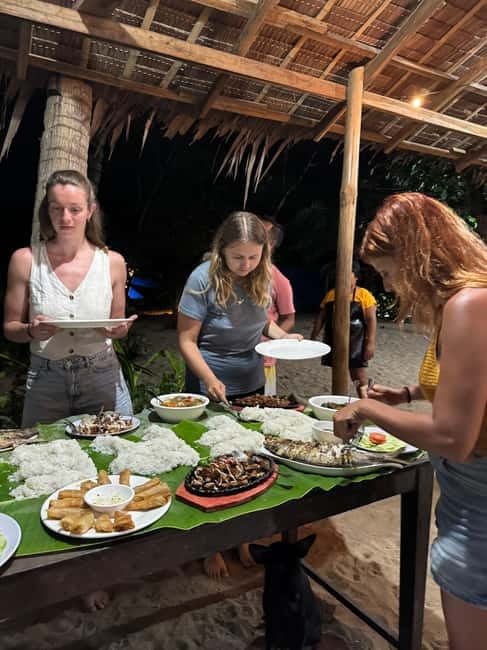 El Nido, Sibaltan: Family Dinner, Bonfire and Karaoke - Who should book this Efrena Beach family dinner in Sibaltan