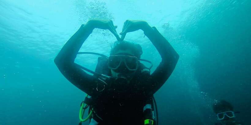 From Cebu City: Scuba Diving with Whale Sharks Trip in Oslob - Safety after scuba: the 18-hour flight rule