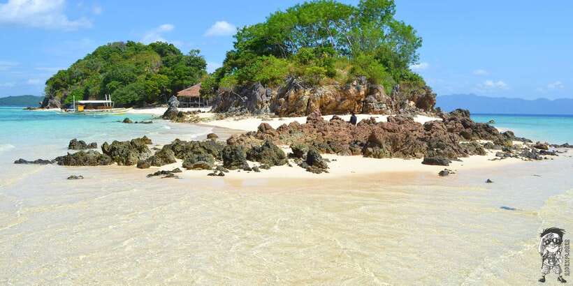 From Coron: Private Island-Hopping Cruise with Lunch - What’s included, what costs extra, and what you should plan for