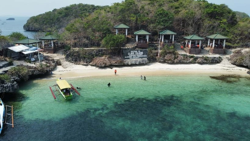 From Manila: Pangasinan Hundred Islands Guided Tour - Governors Island and the 545 meter skyline moment