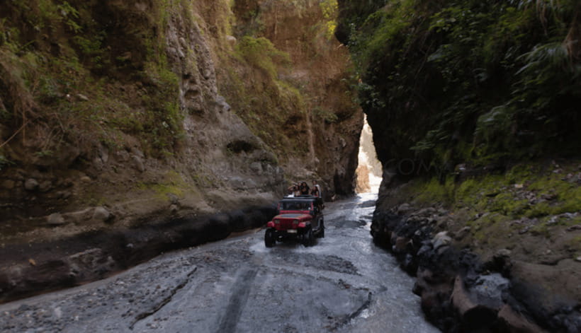 From Manila: Puning Hot Spring Day Trip - Base camp and the short hike to the stations
