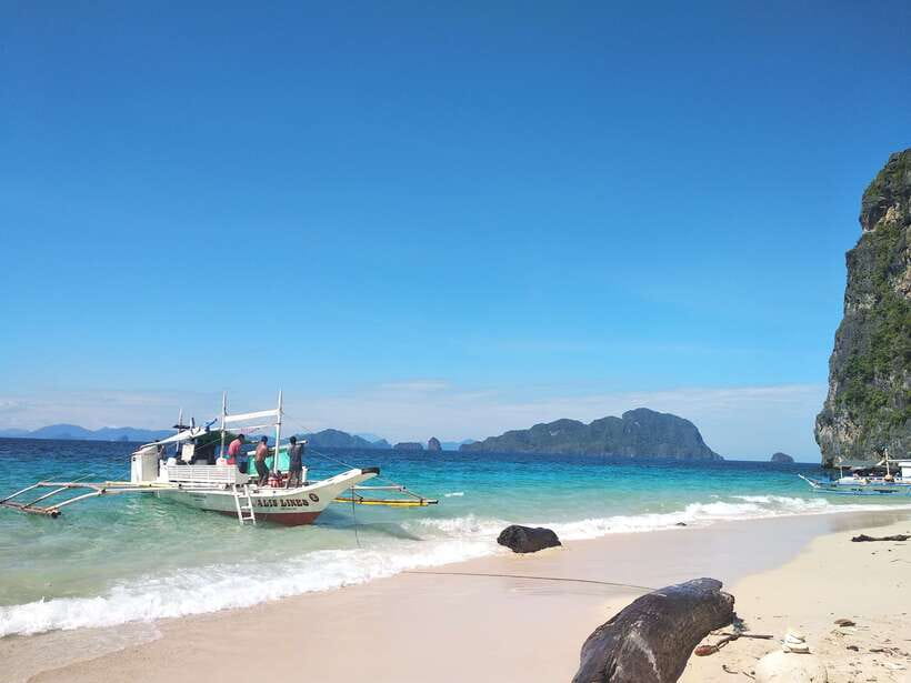 From Puerto Princesa: Day Trip to El Nido and Island Hopping - Snorkel and kayak time: how to make it feel active, not rushed
