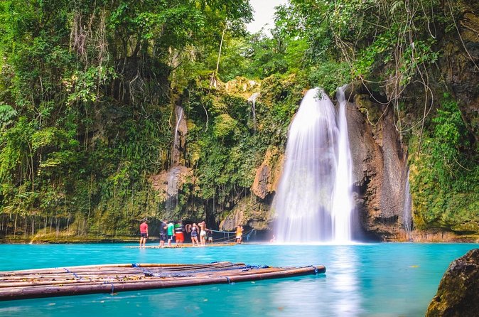 Full-Day Moalboal Islands and Kawasan Falls Small-Group Tour from Cebu - Small-group setup, guides, and photo help